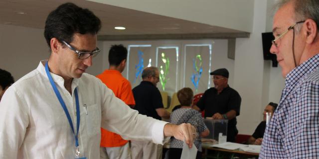 El voto de los alcaldes y alcaldesas en los diferentes municipios de la Comunidad