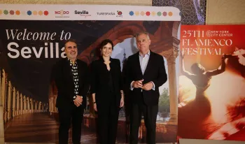 madrid-ayuso-asiste-espectaculo-sara-baras-cierra-festival