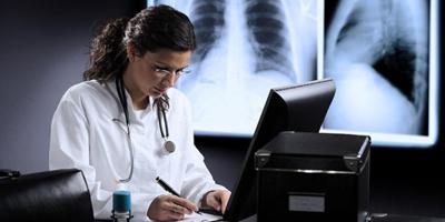 La prevención puede reducir hasta un 40% el cáncer de mama