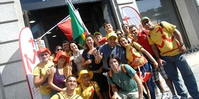 Los peregrinos de la JMJ tienen a su disposición un punto de información en el centro de Madrid