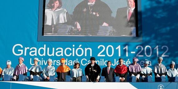 Villanueva de la Cañada despide a 1.700 alumnos de la Universidad