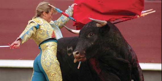 Collado Villalba muestra una mirada femenina al toreo