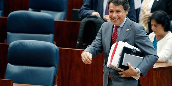 González anuncia un plan de formación retribuida para parados sin ayudas