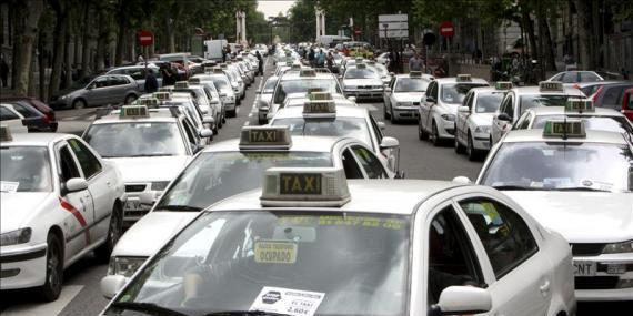 El sector del taxi convoca una huelga general en toda España el 3 de octubre