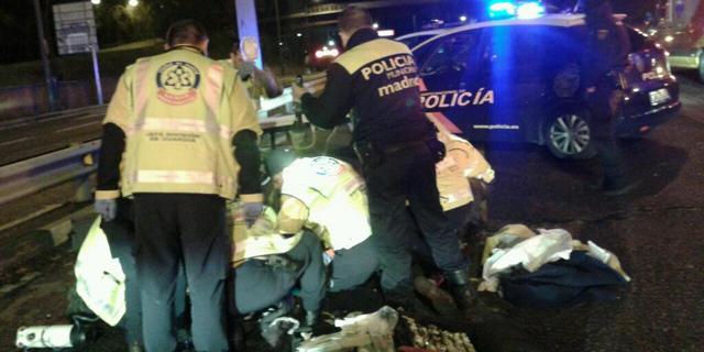 Un joven muy grave al ser atropellado por un coche cuando cruzaba por un paso de peatones