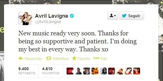 130128 lavigne nuevo disco twitter