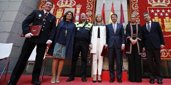 130412 medallas policia 04