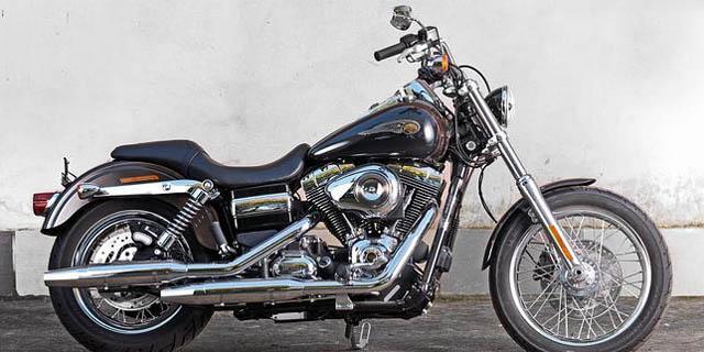 La harley del Papa Francisco sale a subasta