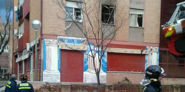 Muere una mujer de 40 años al arder su vivienda en Puente de Vallecas