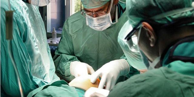 Gafas de tecnología punta permiten a los cirujanos ver el cáncer