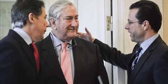 Javier Rodríguez entierra la externalización y logra que las licitadoras no reclamen daños