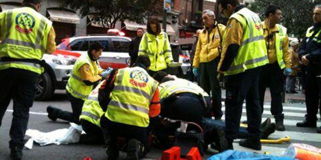 Herido grave al ser atropellado por una bicicleta en la calle Fuencarral