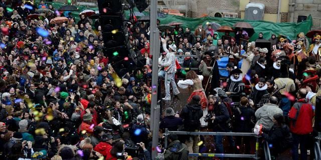 El Carnaval de Madrid arranca con guiños al pleno optimismo