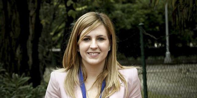 Ana Pérez: "Es una vergüenza que haya gente que venga a la política a lucrarse"