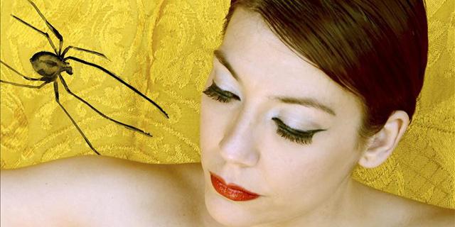 La Trini presenta en Madrid "Las arañas de marte"