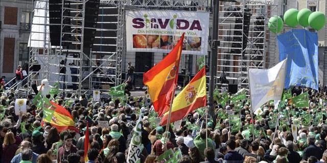 Miles de personas alzan su voz en Madrid en defensa de la vida