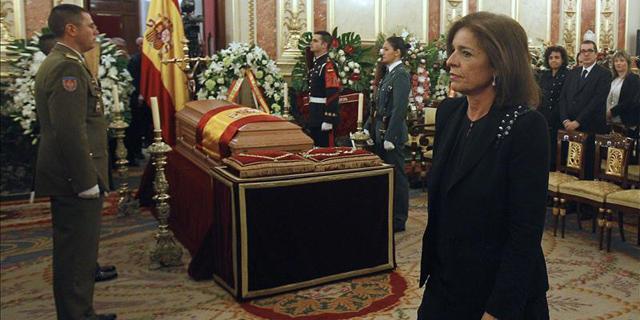 Botella trabajará para que el aeropuerto de Madrid lleve el nombre de Suárez