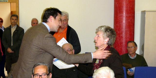 Entrega de diplomas a los participantes del Voluntariado de Mayores del distrito de Fuencarral