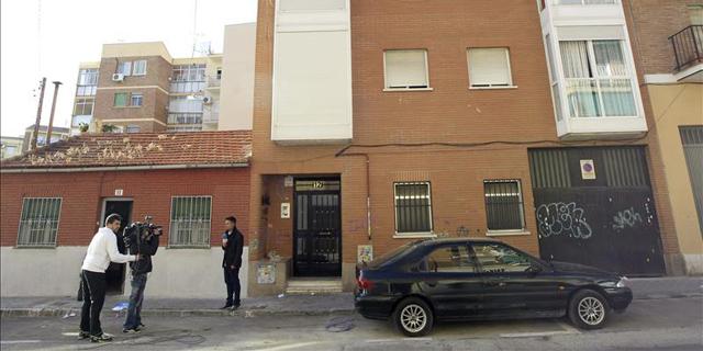 Mata con un cuchillo a su hijo de 19 meses y hiere a otro de cinco años en Carabanchel