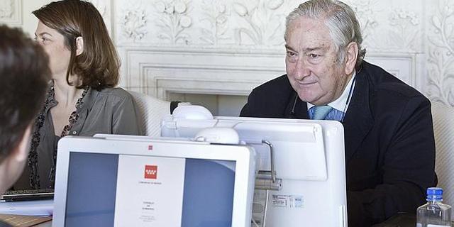 Javier Rodríguez cesa a cuatro directores de centros de salud por doblar el gasto en personal