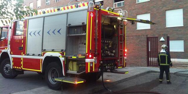 Arde la segunda planta de un edificio de apartamentos para mayores en Valdemoro