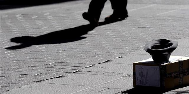 La pobreza afecta a 155.000 mayores madrileños