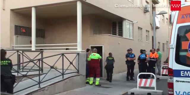 Hallan el cadáver de una mujer en el cuarto de limpieza de un bloque de viviendas de Pinto