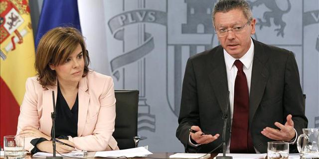 El Gobierno y las autonomías estudiarán la reforma del aborto en el ámbito sanitario