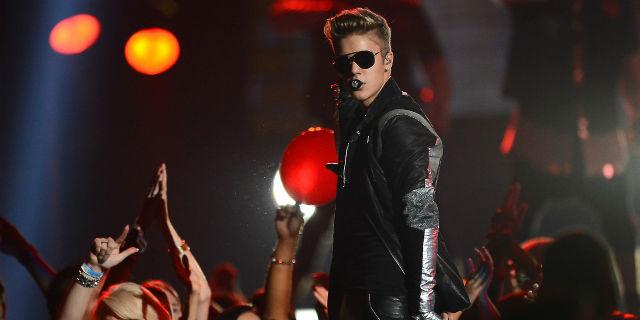 Justin Bieber y Miley Cyrus ganan a One Direction en Youtube