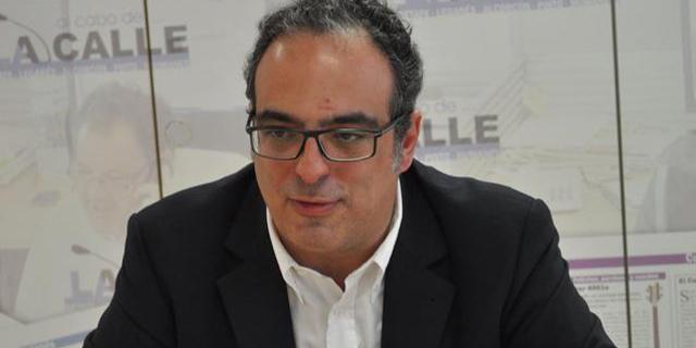 César Giner se postula contra Tomás Gómez