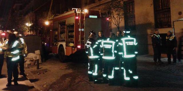Un anciano de 80 años en estado grave tras incendiarse su vivienda en Arganzuela