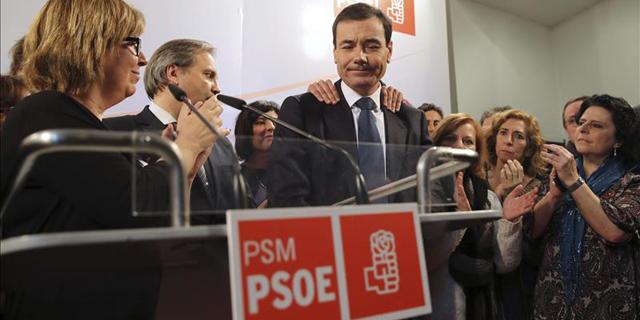 Pedro Sánchez destituye a Tomás Gómez, que se rebela: "Esto no ha acabado"