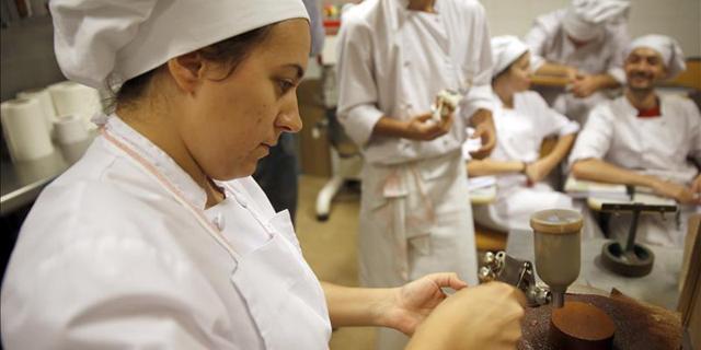 El alumnado de FP en Madrid sube al 31% en grado medio y al 27,4% en superior