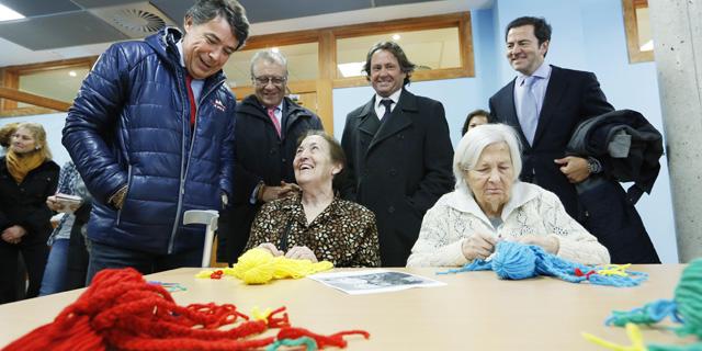 Ignacio González ve "injusto" que el Estado asuma la deuda de regiones incumplidoras