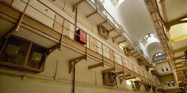 Ocho funcionarios de dos cárceles de Madrid agredidos por reclusos el mismo día