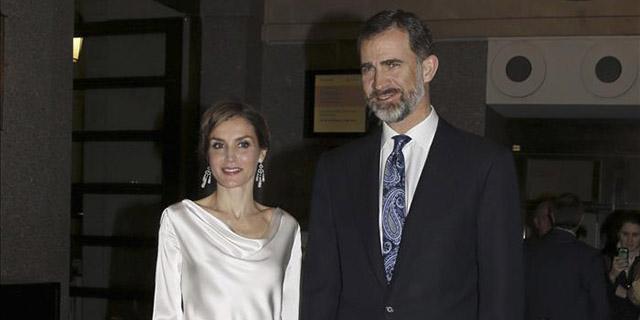 Felipe VI y la reina Letizia acuden por primera vez al Teatro Real como Reyes