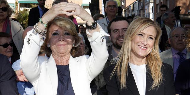 Los 'escraches' no intimidan a Cifuentes y Aguirre