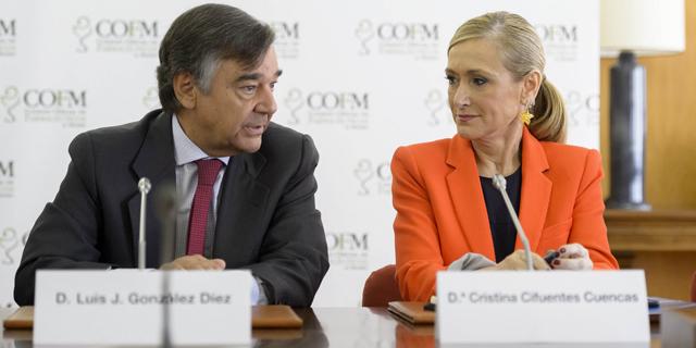 Cifuentes se compromete al "cumplimiento puntual" de los pagos a las farmacias