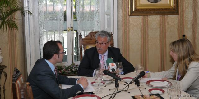Un desayuno 'electoral' con Raúl López Vaquero