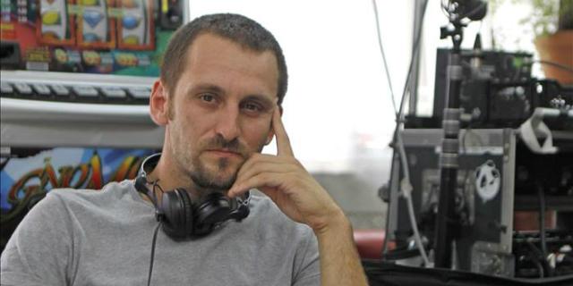 Raúl Arévalo cumple un sueño al dirigir "Tarde para la ira", su primer largo