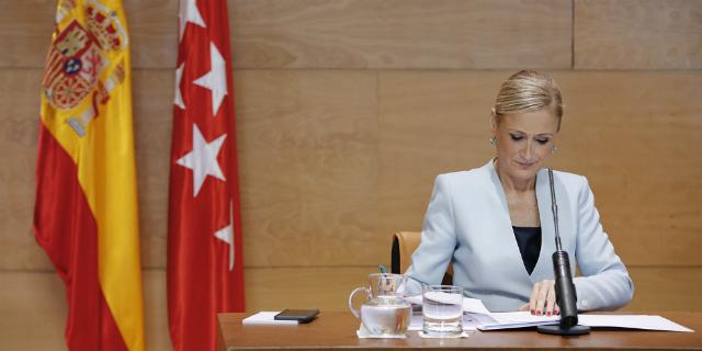 Cifuentes pide a Carmena que explique la cesión de inmuebles a 'okupas'