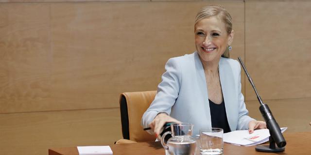 Cifuentes confirma que la representante de la Comunidad de Madrid en IFEMA no cobra