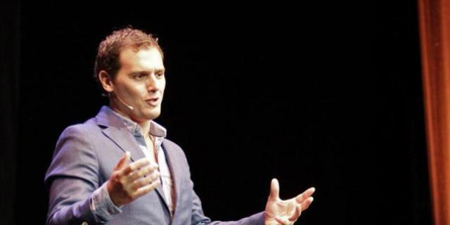 Albert Rivera: "Si a Cifuentes no le gusta el apoyo de C's, que busque otro socio"