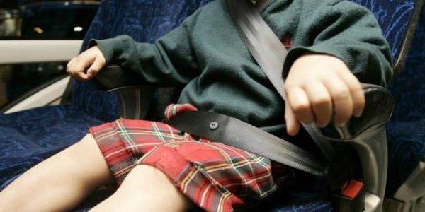 La Policía Local de Sevilla la Nueva se suma a la campaña de la DGT para el control de seguridad en vehículos de transporte escolar 
