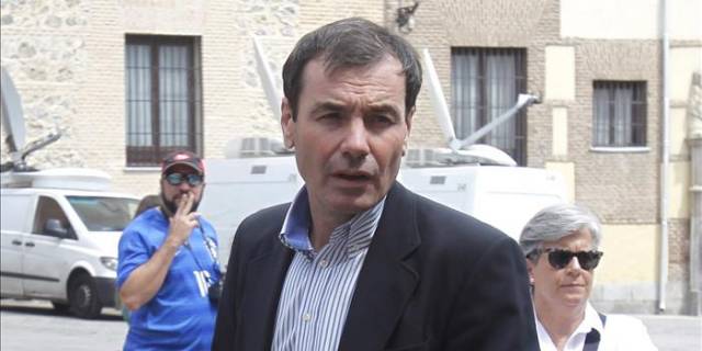 Tomás Gómez llama al PSOE a desconfiar de los "atajos para llegar al poder"