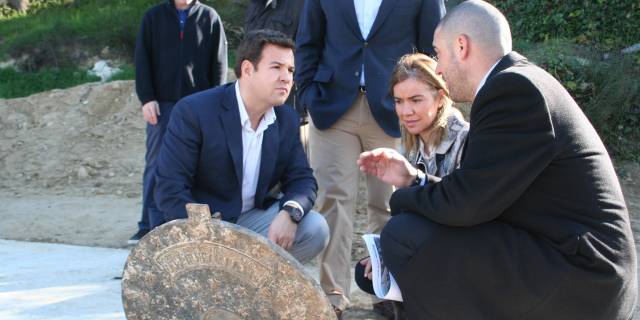 El alcalde de Las Rozas visita las obras en la Red de Saneamiento de Molino de la Hoz