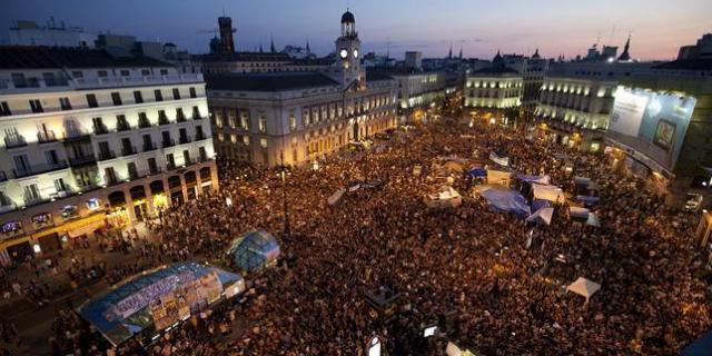Los lectores de Madrid Actual creen que el movimiento 15M no debe tener una placa en la Puerta del Sol