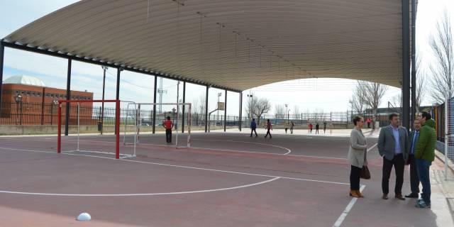Humanes inaugura la cubierta de la pista de fútbol sala del Colegio Campohermoso