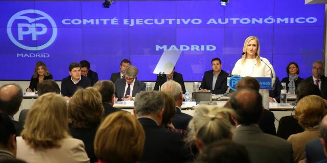 Cifuentes se marca como objetivo recuperar el gobierno en 50 municipios de Madrid