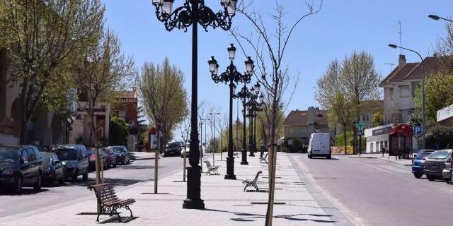 Renuevan la avenida de Calatalifa, en Villaviciosa de Odón